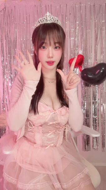smmms2002 Голі Зливи OnlyFans Фото 30