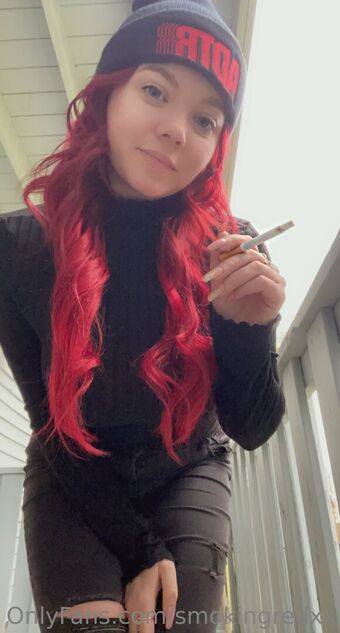 smokingredxx Голі Зливи OnlyFans Фото 34