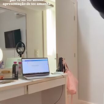 Sofia Borghi Голі Зливи OnlyFans Фото 11