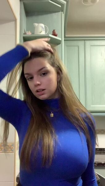 Sofia C Голі Зливи OnlyFans Фото 12