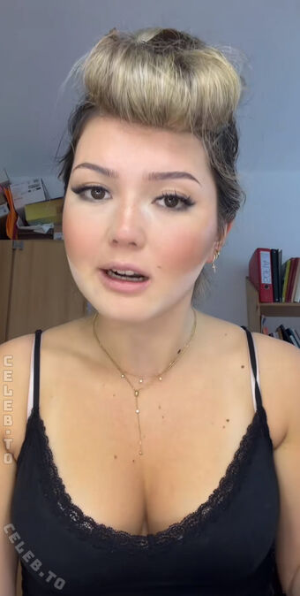 Sofia Stark Голі Зливи OnlyFans Фото 50