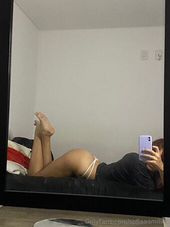 sofiaaamiller Голі Зливи OnlyFans Фото 20