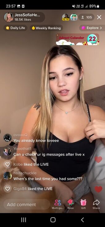 SofiaHeart Голі Зливи OnlyFans Фото 2