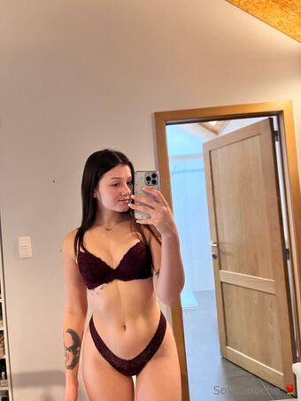 sofialaroche Голі Зливи OnlyFans Фото 45