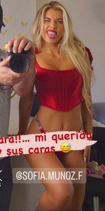 Sofiamunozf Голі Зливи OnlyFans Фото 36