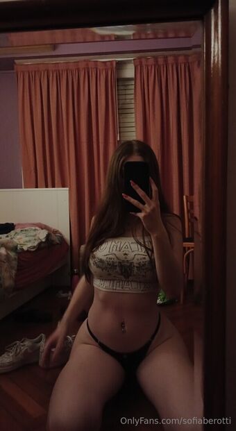sofylotta Голі Зливи OnlyFans Фото 13
