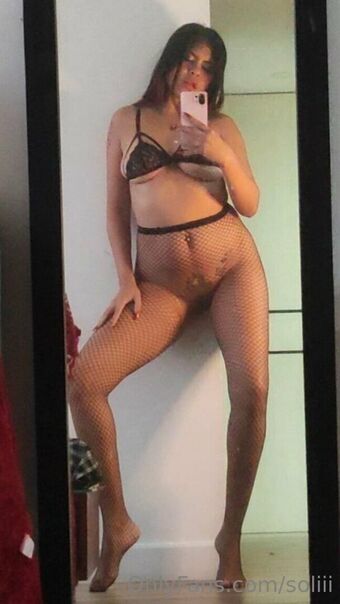 soliii Голі Зливи OnlyFans Фото 7