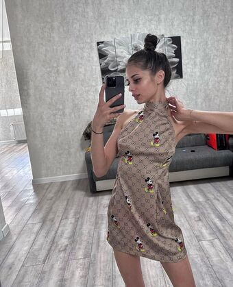 SolorUlia Голі Зливи OnlyFans Фото 2