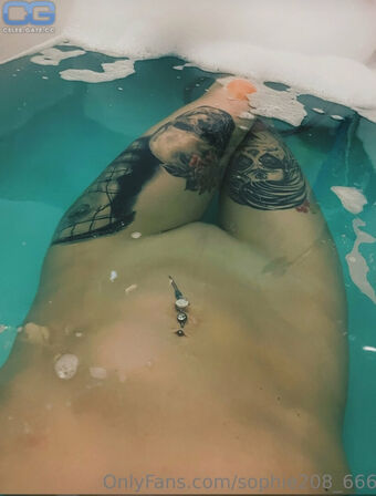 Sophie208-666 Голі Зливи OnlyFans Фото 82