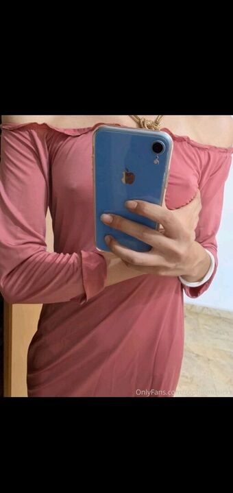 sophiemusicxx Голі Зливи OnlyFans Фото 10