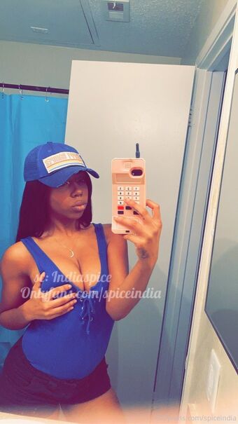 SpiceIndia Голі Зливи OnlyFans Фото 15