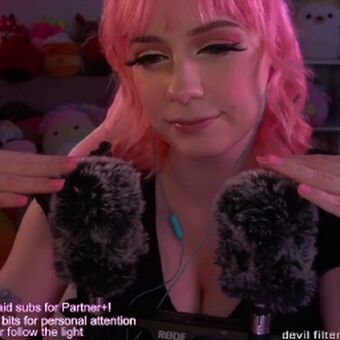 SquishShe Голі Зливи OnlyFans Фото 109