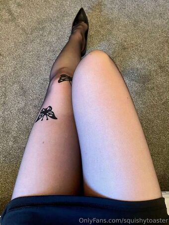 squishytoaster Голі Зливи OnlyFans Фото 8