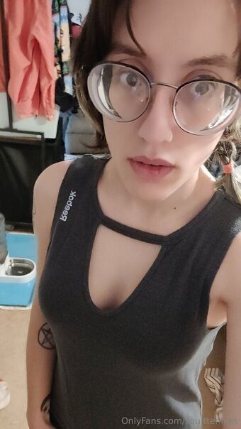 squitteninks Голі Зливи OnlyFans Фото 14