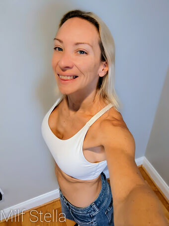 stellahere Голі Зливи OnlyFans Фото 17