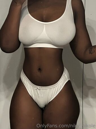 Studyniky Голі Зливи OnlyFans Фото 4