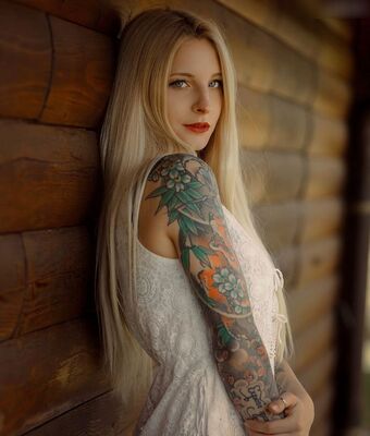 Swann Голі Зливи OnlyFans Фото 2