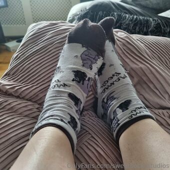 sweetsocksstudios Голі Зливи OnlyFans Фото 18