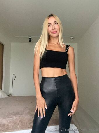 synapsedream Голі Зливи OnlyFans Фото 16
