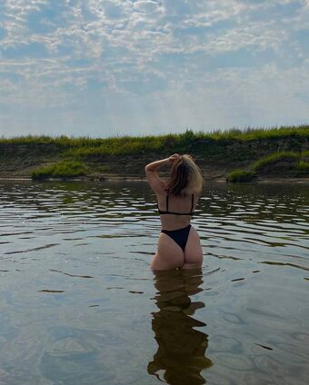 Taell Голі Зливи OnlyFans Фото 6
