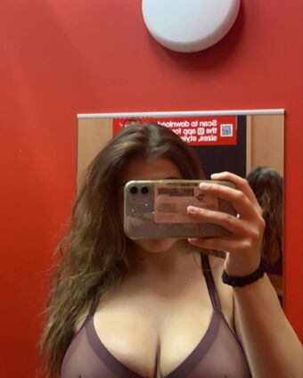 Talea Голі Зливи OnlyFans Фото 11