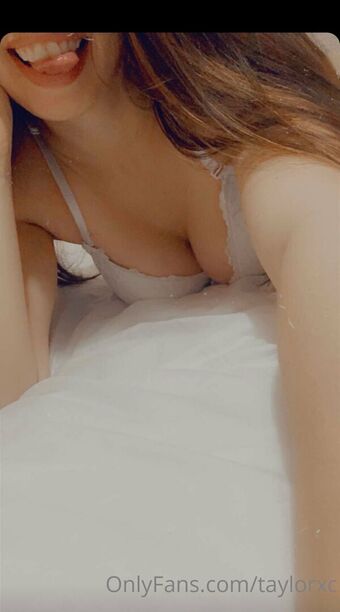 taylorxc Голі Зливи OnlyFans Фото 6