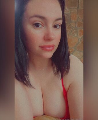 Tempest Голі Зливи OnlyFans Фото 14