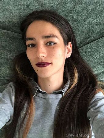 Tess Голі Зливи OnlyFans Фото 27