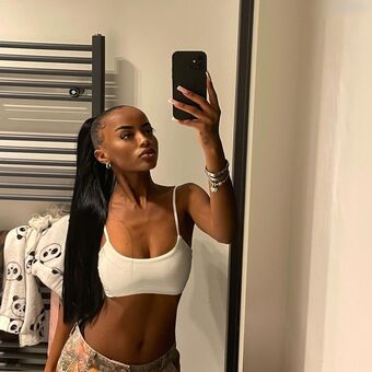 Teven Голі Зливи OnlyFans Фото 10