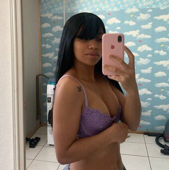 Thami Голі Зливи OnlyFans Фото 16