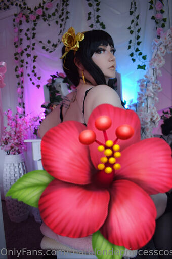 thatblondeprincesscos