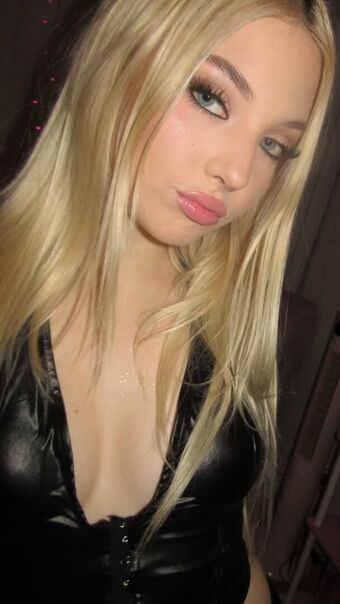 thatdollmo Голі Зливи OnlyFans Фото 7
