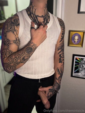 themintsicle Голі Зливи OnlyFans Фото 17
