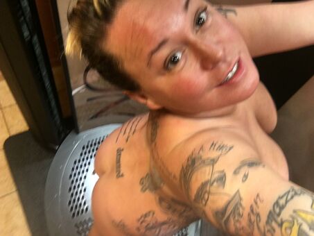Therealbrandy Голі Зливи OnlyFans Фото 28