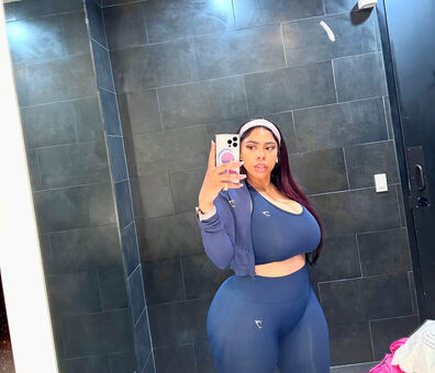 Therichdoll Голі Зливи OnlyFans Фото 1