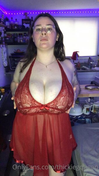 Thickiegqueen Голі Зливи OnlyFans Фото 13