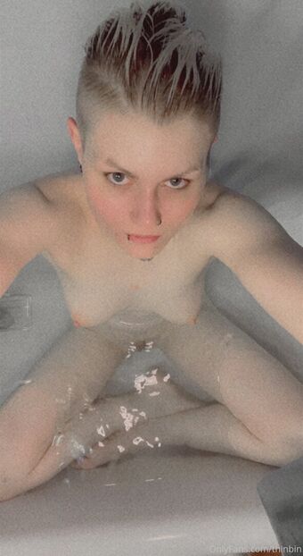 thinbin Голі Зливи OnlyFans Фото 4