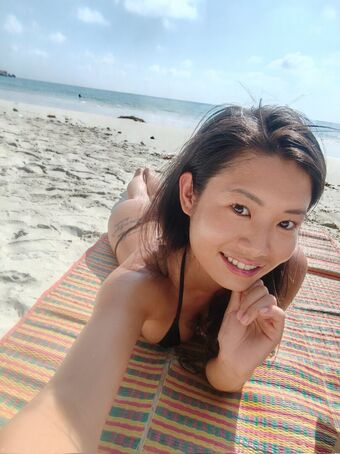 Thisishellmel Голі Зливи OnlyFans Фото 2