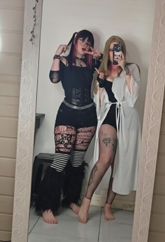tiny_milly Голі Зливи OnlyFans Фото 13
