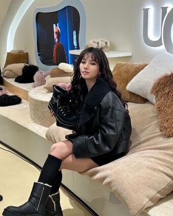 tiny.pretty.j