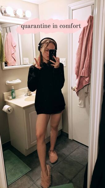 Tittyteaze Голі Зливи OnlyFans Фото 19