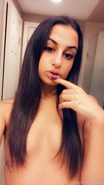 tlktrsh Голі Зливи OnlyFans Фото 33
