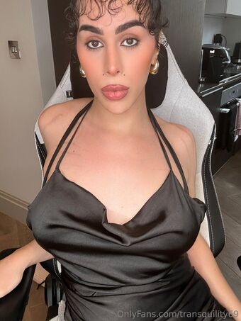 transquility69 Голі Зливи OnlyFans Фото 26