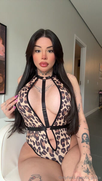 ts_giulia Голі Зливи OnlyFans Фото 7
