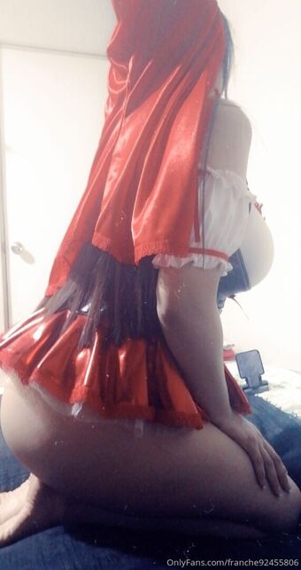 tsunadxes Голі Зливи OnlyFans Фото 4