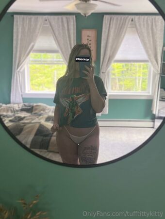 tufftittykitty Голі Зливи OnlyFans Фото 28