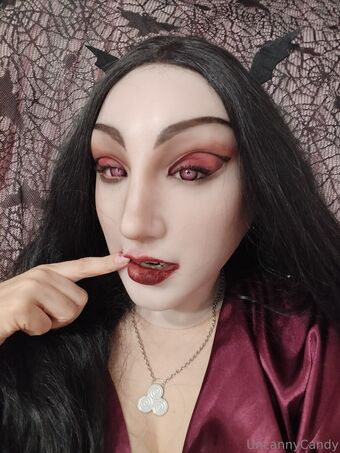 uncannycandy Голі Зливи OnlyFans Фото 16