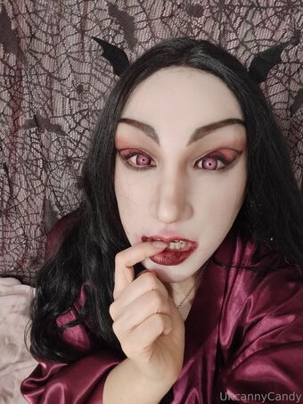 uncannycandy Голі Зливи OnlyFans Фото 18