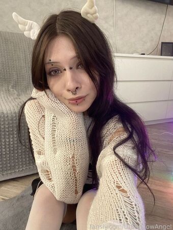 UrShadowAngel Голі Зливи OnlyFans Фото 10