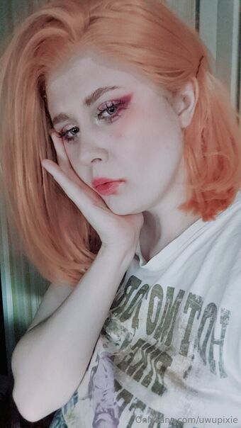 uwupixie Голі Зливи OnlyFans Фото 16